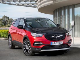Opel Grandland X Hybrid4 
