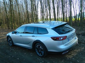 Opel Insignia Country Tourer 