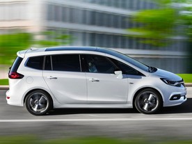 Opel Zafira MY2016