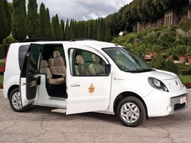Papamobil Renaultu Kangoo Z.E.
