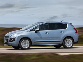 Peugeot 3008 HYbrid4 