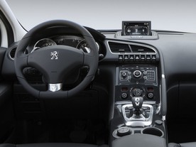 Peugeot 3008 HYbrid4 
