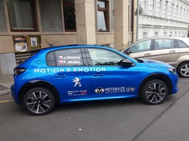 Peugeot e-208