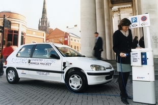 Peugeot 106 EV byl svého časo oblíbený i v anglických městech