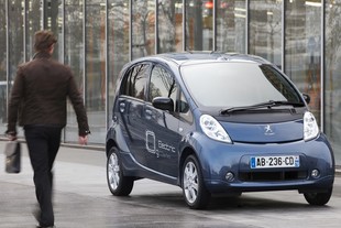 Peugeot i0n