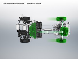 Peugeot PHEV HY4 - pohon spalovacím motorem