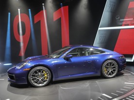 Porsche 911 Carrera 4S (992)