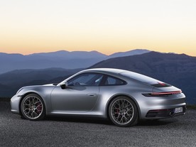 Porsche 911 Carrera 4S (992)
