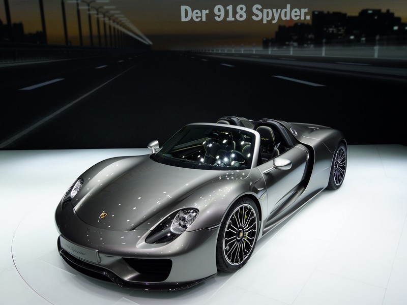 Superhybrid Porsche 918 Spyder