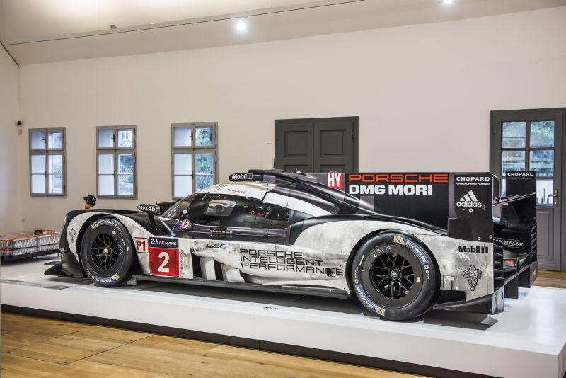 Unikátní Porsche 919 Hybrid v Rodném domě Ferdinanda Porscheho     