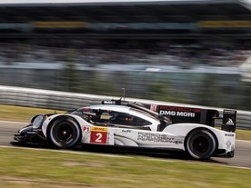 Porsche 919 Hybrid 2016 - verze s velkým přítlakem