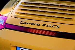 Porsche 911 Carrera 4 GTS