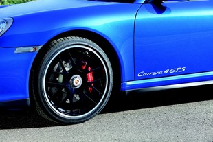 Porsche 911 Carrera 4 GTS