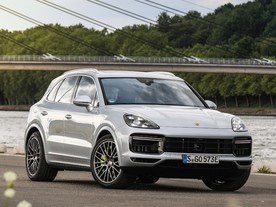 Porsche Cayenne Turbo S E-Hybrid 