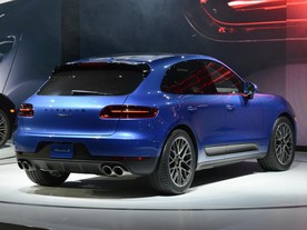 Porsche Macan S v LA