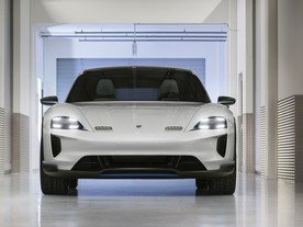 Porsche Mission E Cross Turismo