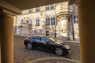 Porsche Panamera 4S Diesel na fotografii Martina Trenklera  