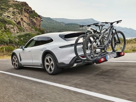 Porsche Taycan 4S Cross Turismo 