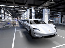 Porsche Taycan - flexibilní montáž