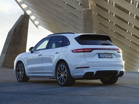 Porsche Cayenne E-Hybrid 