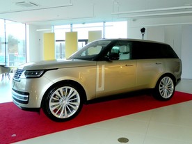 Range Rover MY22