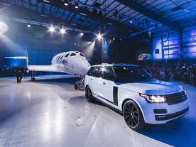 Range Rover Autobiography a raketoplán VSS Unity