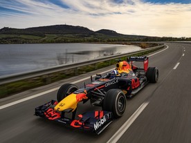 Red Bull Racing Castle to Castle - Nové mlýny