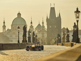 Red Bull Racing Castle to Castle - Karlův most