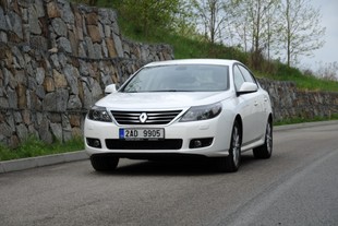 Renault Latitude 2,0 dCi