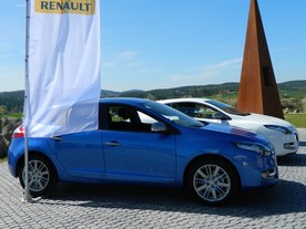 Renault Mégane 5dv a Coupé