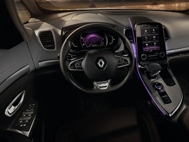 Renault Espace Initiale Paris