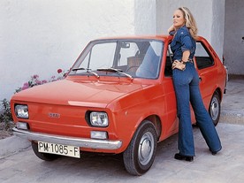 Seat 133 a Ursula Andressová