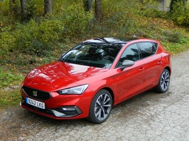 autoweek.cz - Seat Leon nově jako plug-in hybrid