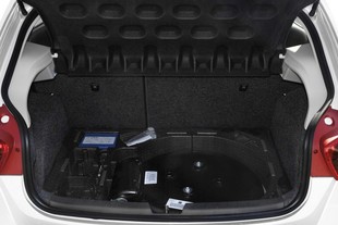 Seat Ibiza LPG - nádrž na LPG