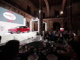 Seat Leon - AutoBest Best Buy Car of Europe 2021 