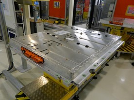 Akumulátor s 12 moduly uchová 82 kWh