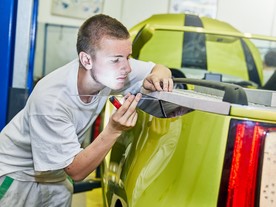 Učni z podnikového učiliště Škoda Auto postavili elektrickou buginu Škoda Element 