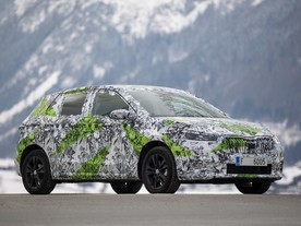 Škoda Fabia IV - testy kolem Zell am See