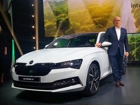 Škoda Superb iV a Bernhard Maier