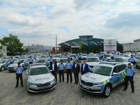 V Mladé Boleslavi byly předány první vozy Kodiaq a Superb Combi pro potřeby Policie ČR