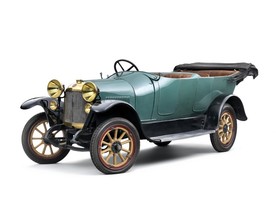 Laurin & Klement  So 200, původně lidová řada S postupně narostla do formátu střední třídy, exponát Škoda Muzea z roku 1