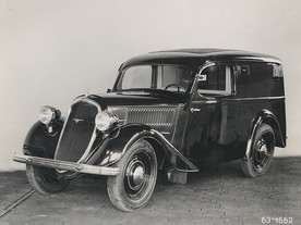 Škoda 420 Popular, 1934 – 1938, vyráběla se jako tudor, tudor-cabriolet, sedan, kabriolet, roadster, dodávka či vojenský