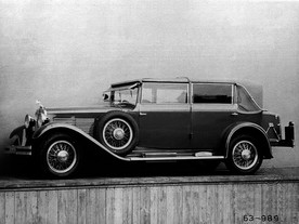 luxusní osobní automobil, dodáván byl jako limuzína, kabriolet, faux-kabriolet, 49 ks