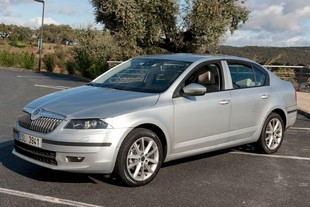 Maskovaný prototyp Škoda Octavia
