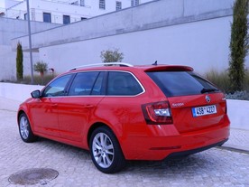 Škoda Octavia MY2017 G-Tec Combi