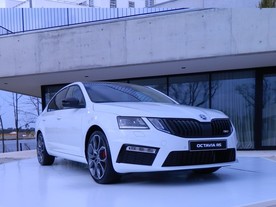 Škoda Octavia RS MY2017 