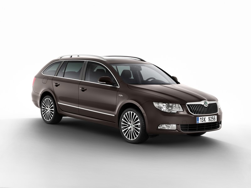 ŠKODA letos prodala již přes půl milionu vozů