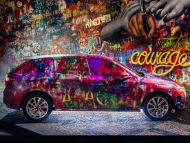 Škoda Scala Courage street art