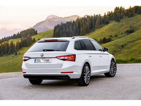 Škoda Superb Combi