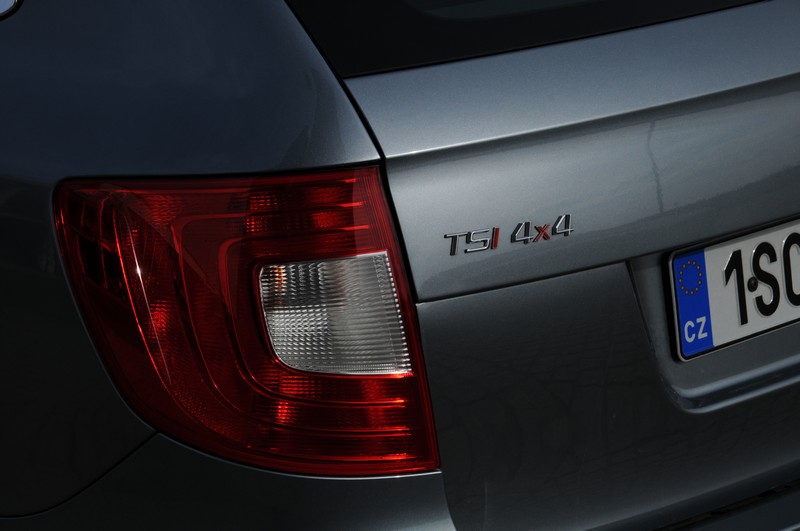 Škoda Superb Combi 1.8 TSI 4x4 Ambition – pohoda na cestách
